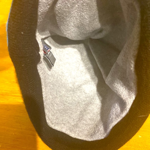 Unisex New Era NFL Licensed Carolina Panthers Beanie w/ Pom Pom - Picture 7 of 11